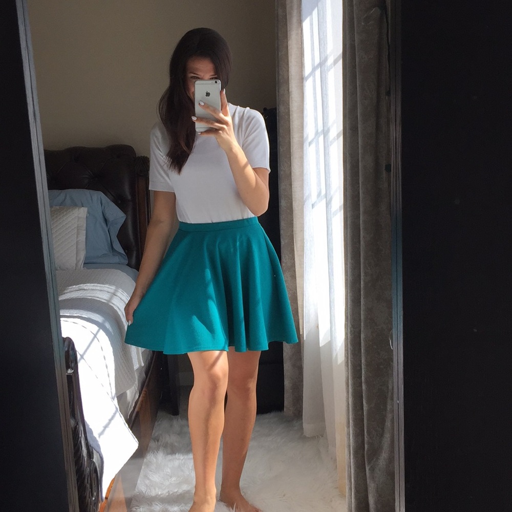 Hinge Skirt